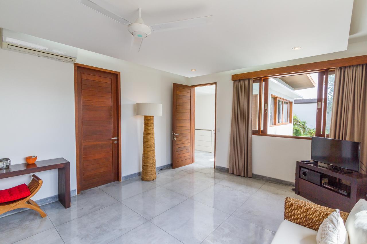 Villa Pierrot Seminyak Exterior foto
