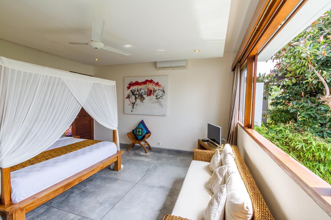 Villa Pierrot Seminyak Exterior foto