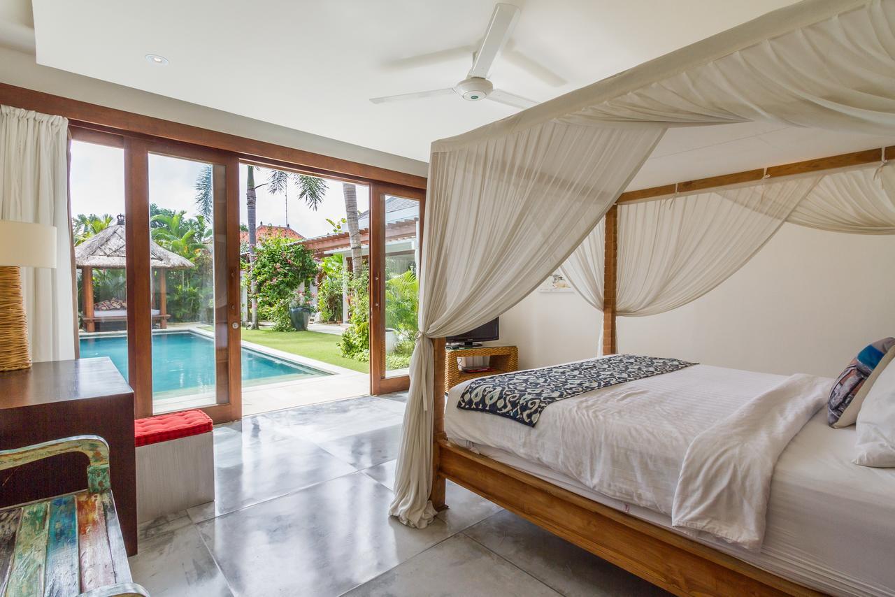 Villa Pierrot Seminyak Exterior foto