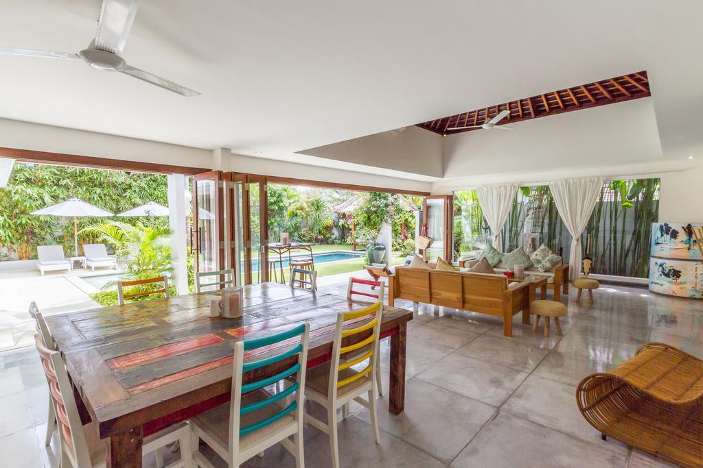 Villa Pierrot Seminyak Exterior foto
