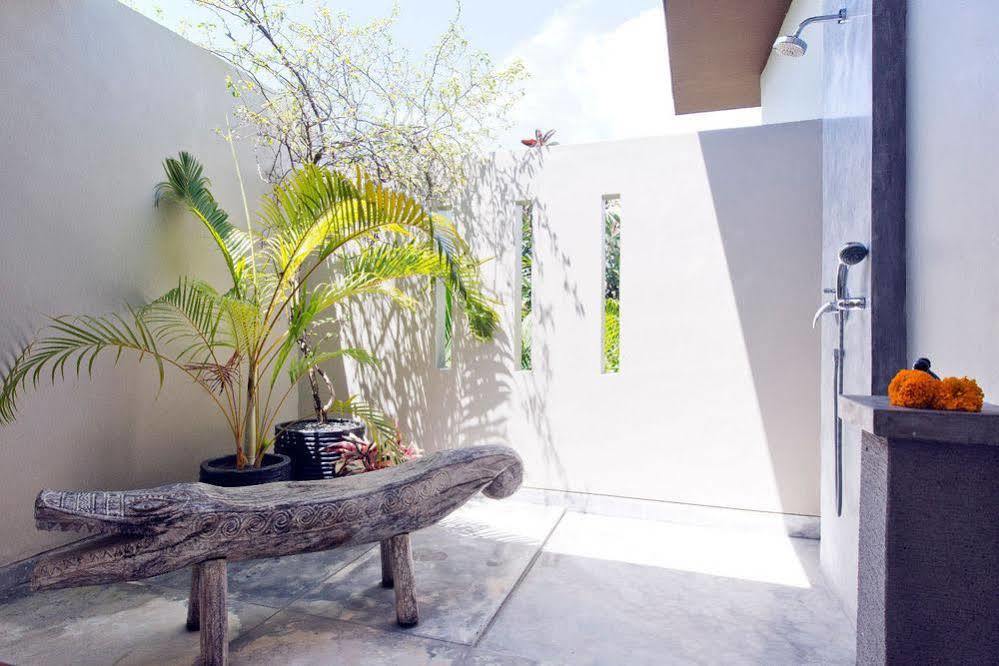 Villa Pierrot Seminyak Exterior foto