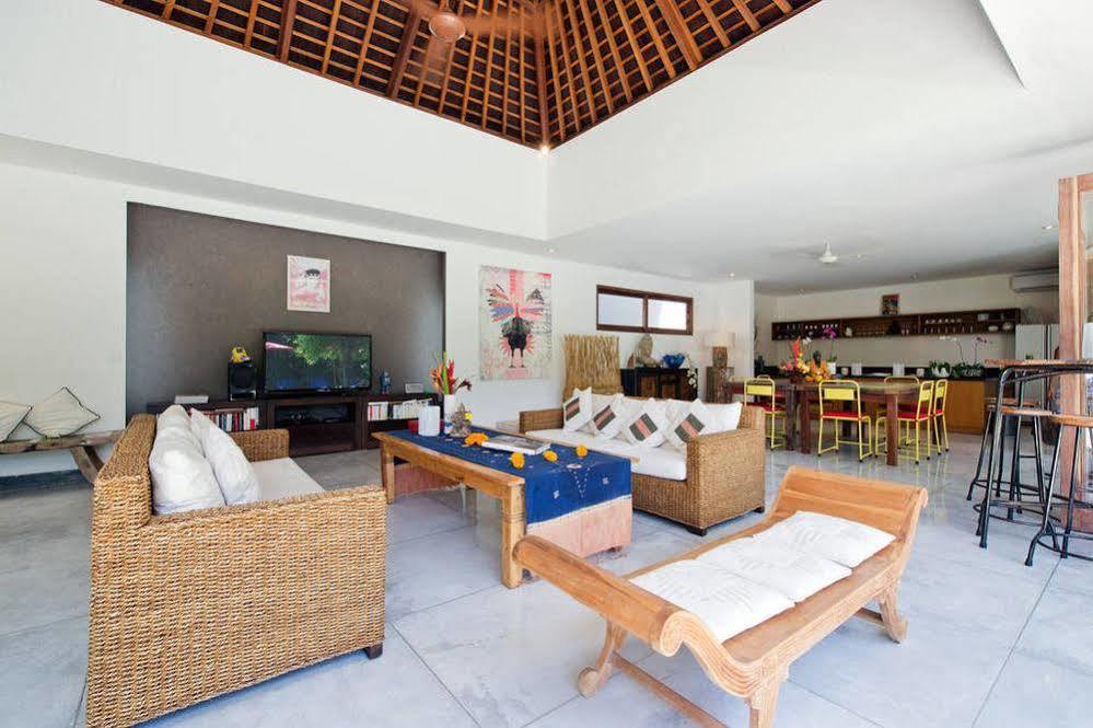 Villa Pierrot Seminyak Exterior foto